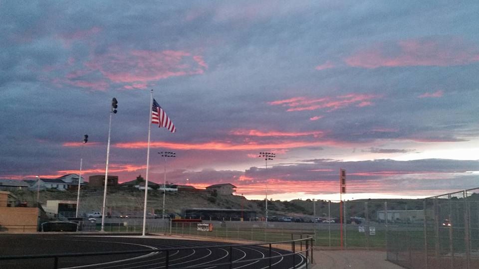 Szkoła Aztec, w której doszło do strzelaniny
