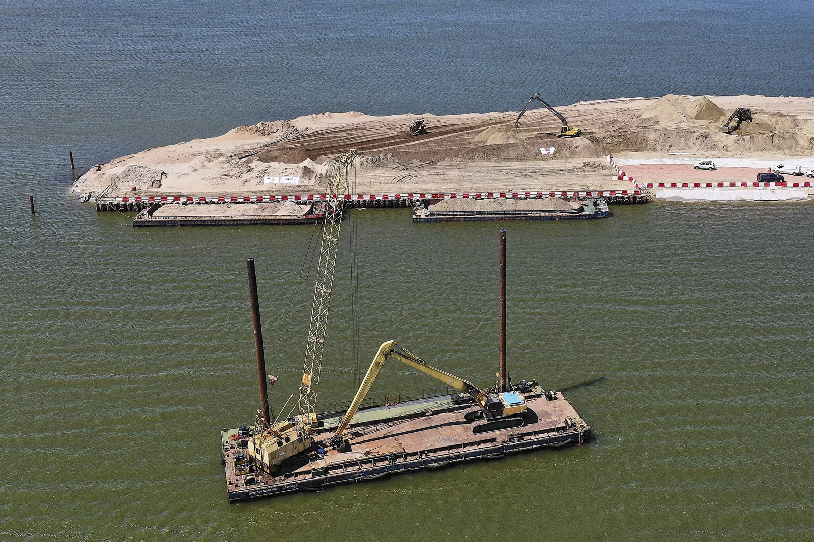 Teren budowy kanału żeglugowego na Mierzei Wiślanej