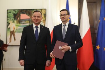 W trakcie uroczystości w Pałacu Prezydenckim, prezydent Duda  desygnował  Mateusza Morawieckiego na szefa rządu i powierzył mu misję utworzenia rządu.