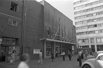 Warszawa ok. 1970. Kino Atlantic