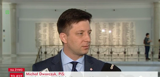 Przetarg na śmigłowce wielozadaniowe był zorganizowany przez rząd PO-PSL, a kontrakty miały opiewać na kwotę ponad 13 miliardów złotych