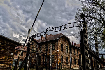 Wejście do obozu Auschwitz-I