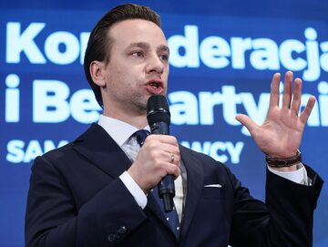 Wicemarszałek Sejmu Krzysztof Bosak w sztabie wyborczym Konfederacji i Bezpartyjnych Samorządowców w Warszawie