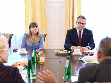 Wiceminister Marcin Romanowski na spotkaniu z przedstawicielami UNICEF