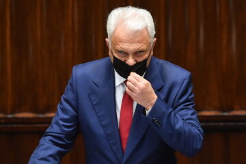 Wiceminister zdrowia Waldemar Kraska na sali plenarnej Sejmu