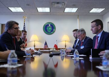 Wicepremier Mateusz Morawiecki i Sekretarz ds. Energii Rick Perry, USA
