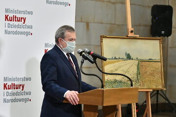 Wicepremier, minister kultury, dziedzictwa narodowego i sportu Piotr Gliński podczas uroczystości w Muzeum Narodowym w Warszawie