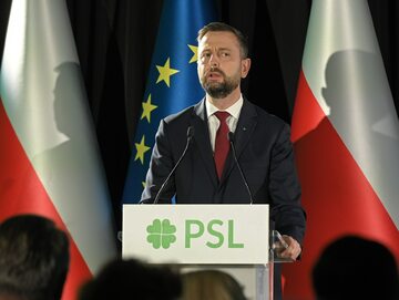 Wicepremier - minister obrony narodowej Władysław Kosiniak-Kamysz przemawia na posiedzeniu Rady Naczelnej PSL
