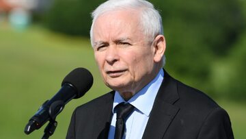 Wicepremier, prezes PiS Jarosław Kaczyński podczas konferencji prasowej
