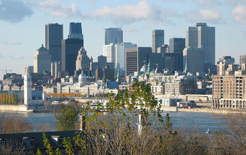 Widok na centrum finansowe Montrealu