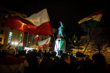 Wiec poparcia dla Polski w Budapeszcie
