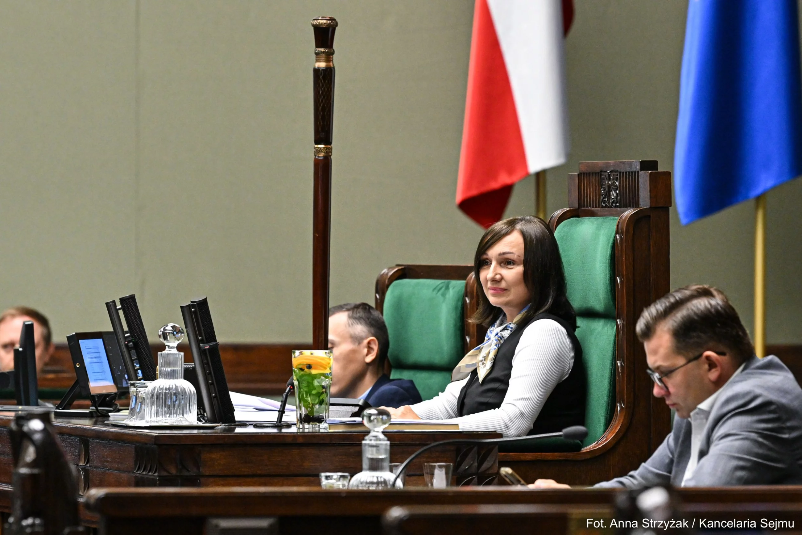 Wicemarszałek krzyczała na posłów. "Chce pan jeszcze ze mną dyskutować?"