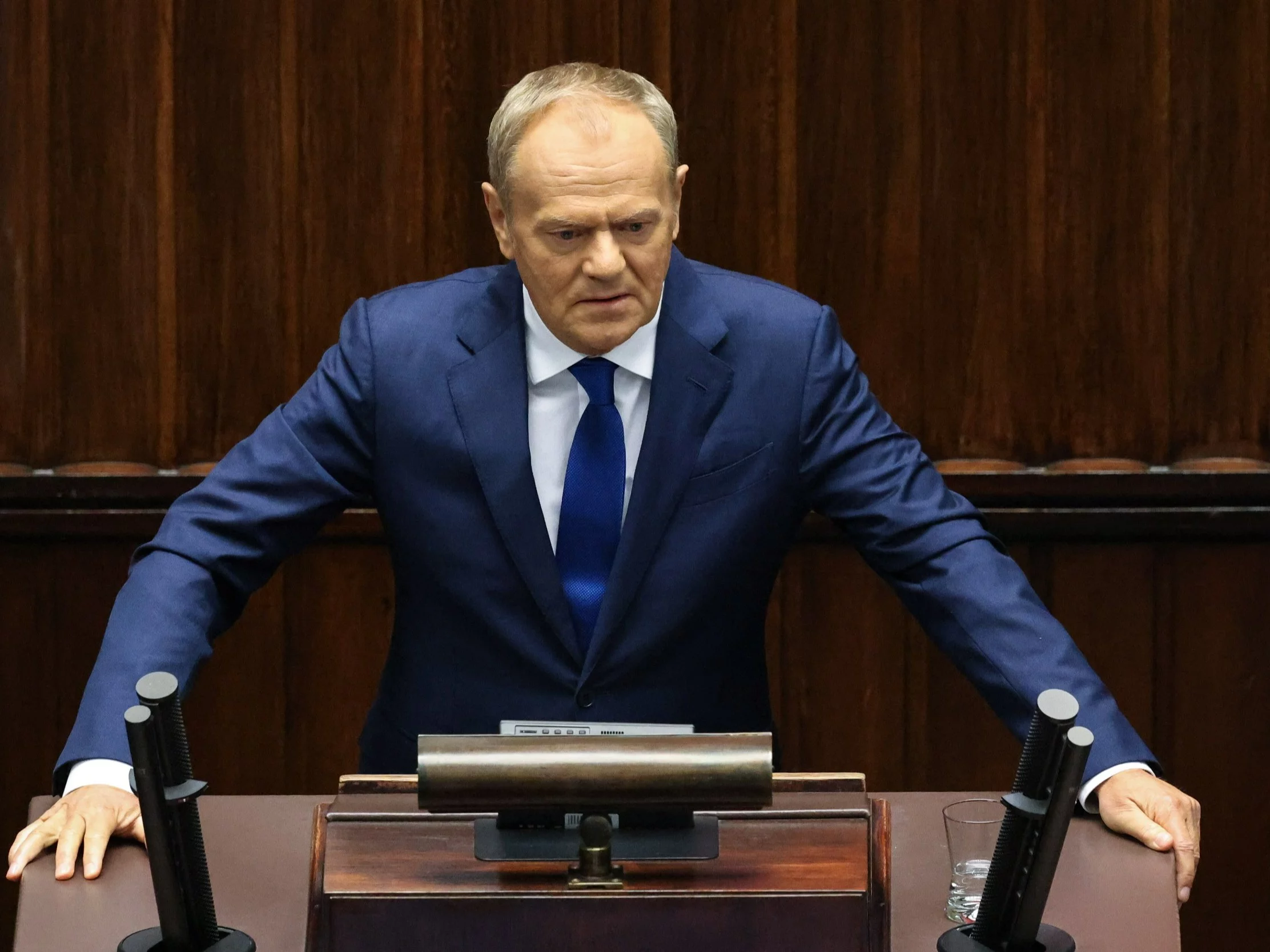 Premier Donald Tusk na sali plenarnej Sejmu