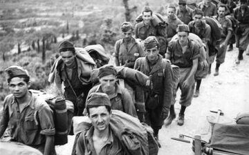 Włoscy żołnierze w niewoli niemieckiej, Korfu. Wrzesień 1943 rok