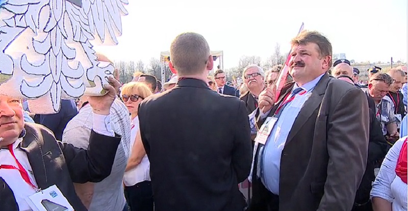 Piotr Walentynowicz podczas przemówienia prezydenta Dudy