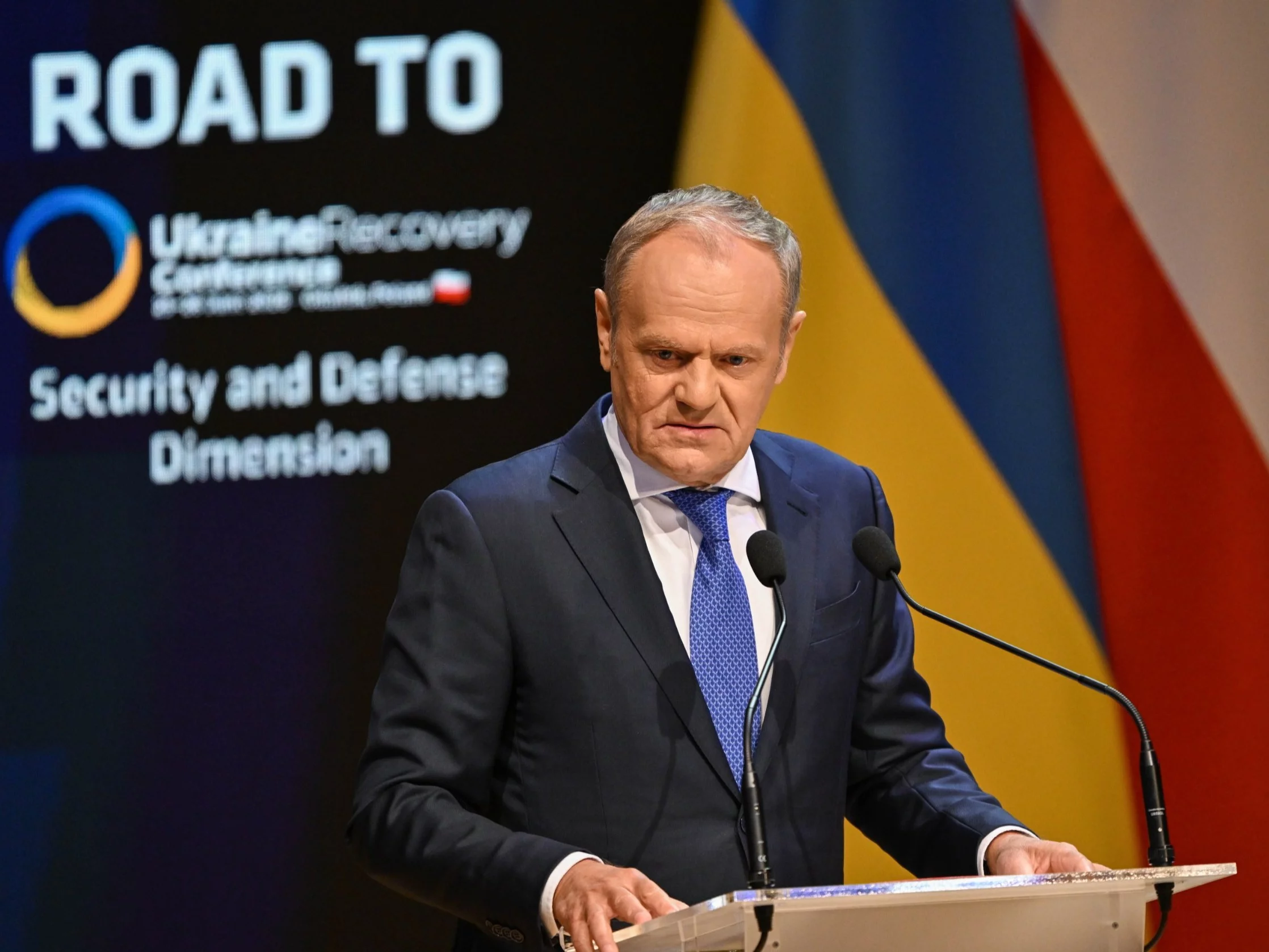 Premier Donald Tusk podczas drugiego dnia konferencji "Road to URC – Security and Defence Dimension"