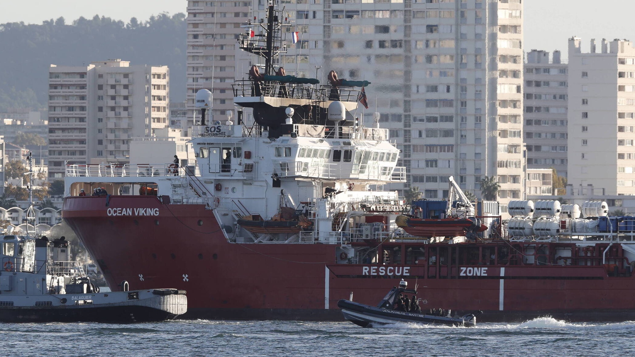 Łódź ratownicza Ocean Viking dociera do Tulonu we Francji