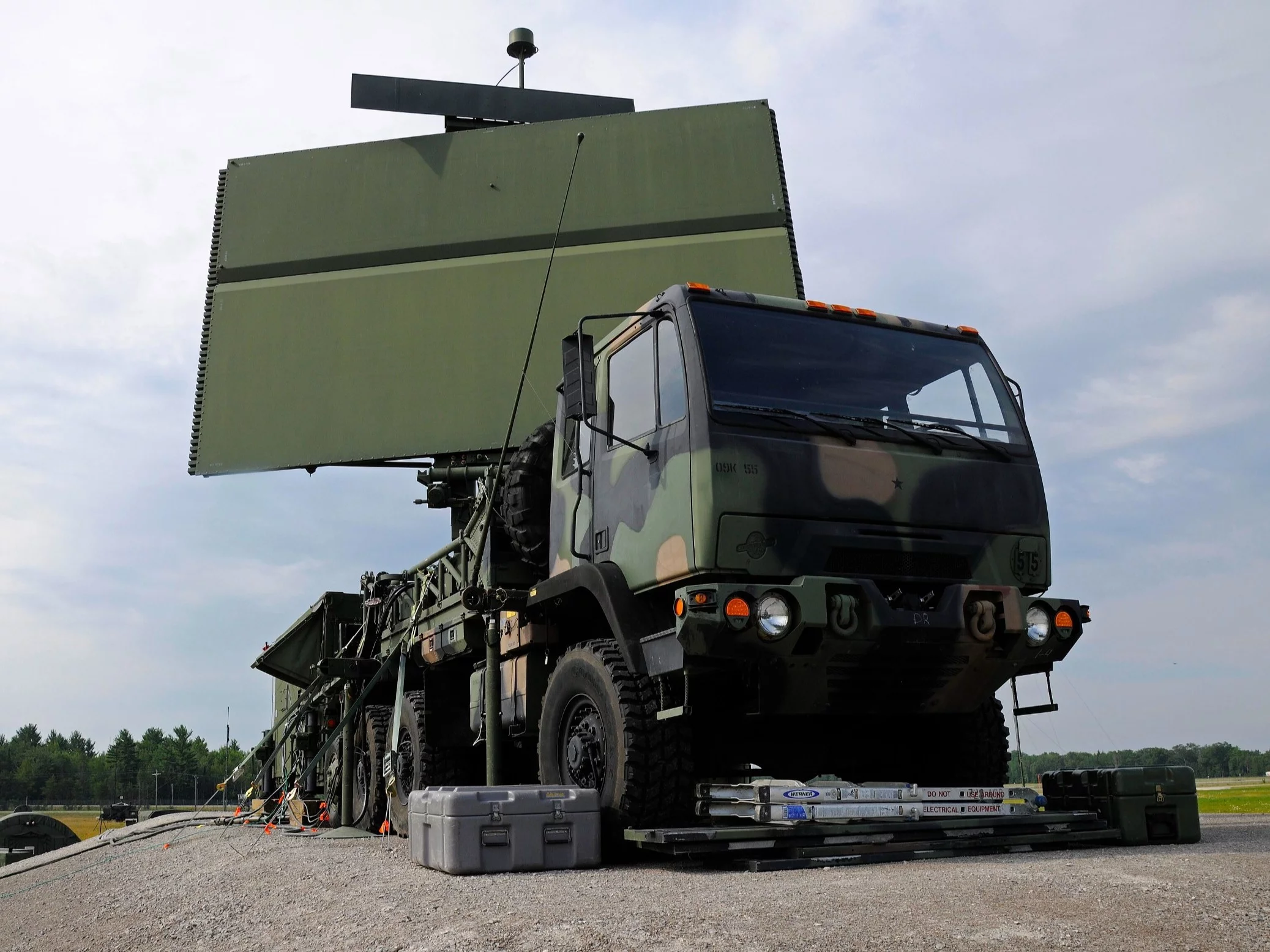 Lądowy radar obrony powietrznej AN/TPS-75, zdjęcie ilustracyjne