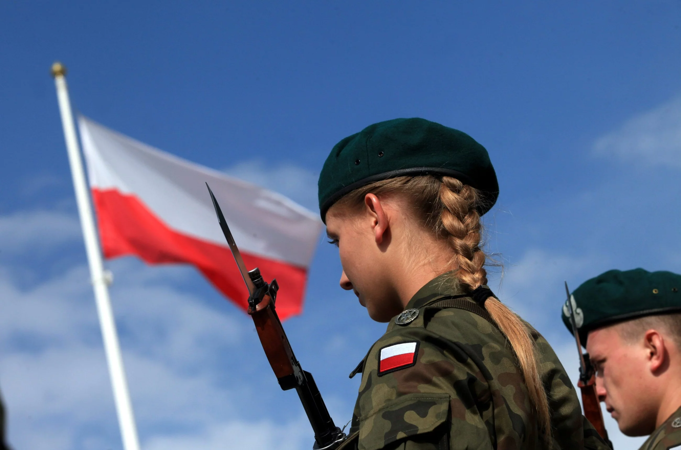 Zmiany w regulaminie wojska. Dotyczą wyglądu kobiet w służbie