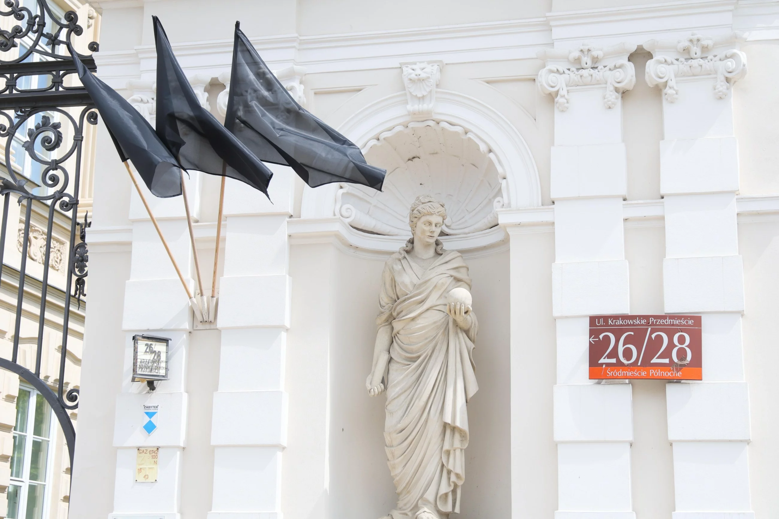 Wokół zdarzeń z 7 maja: fakty i fake newsy