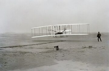 Wright Flyer w czasie pierwszego w historii lotu