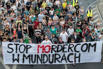 Wrocław. Marsze protestacyjne po śmierci 25-letniego Igora Stachowiaka na komisariacie