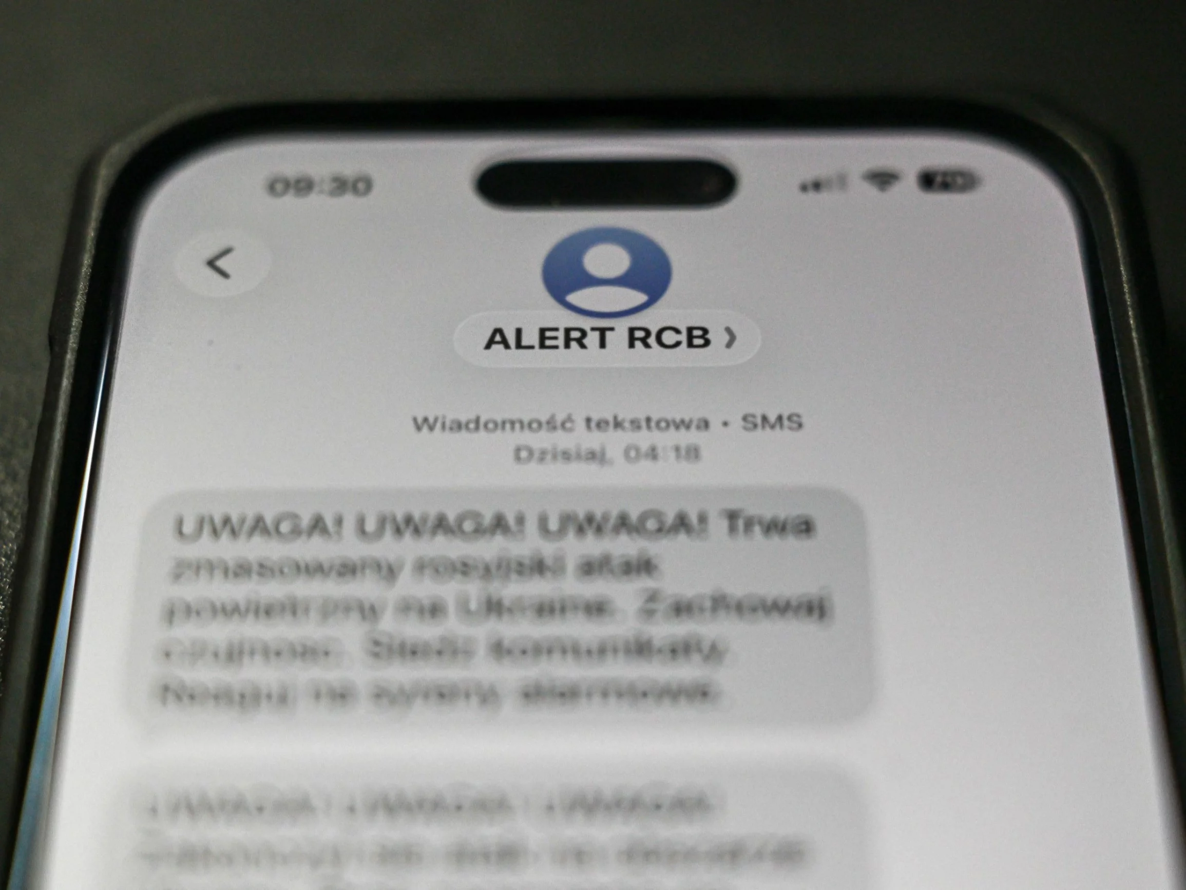 Alert RCB widoczny na telefonie