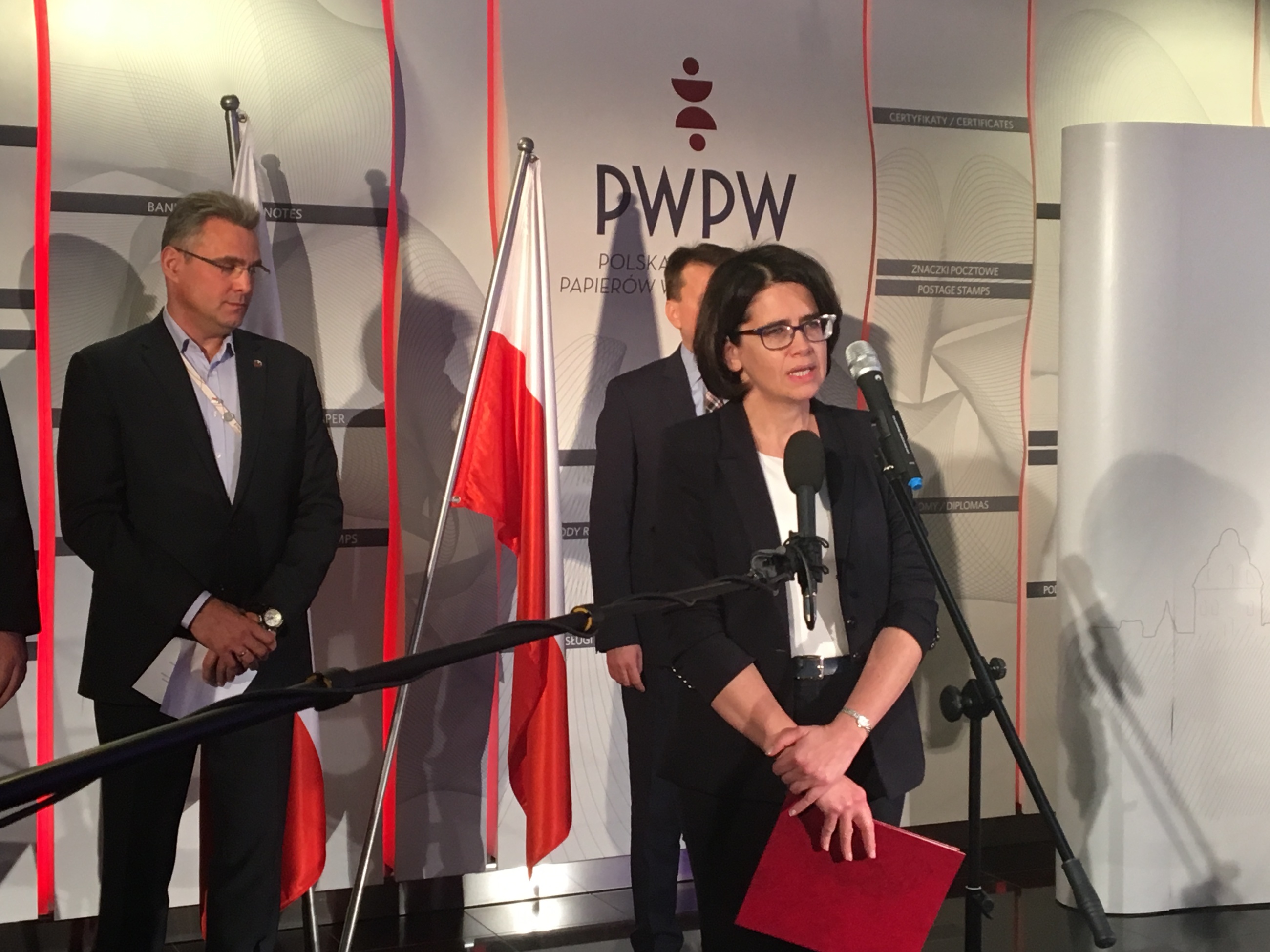 Anna Streżyńska, minister cyfryzacji, konferencja prasowa PWPW