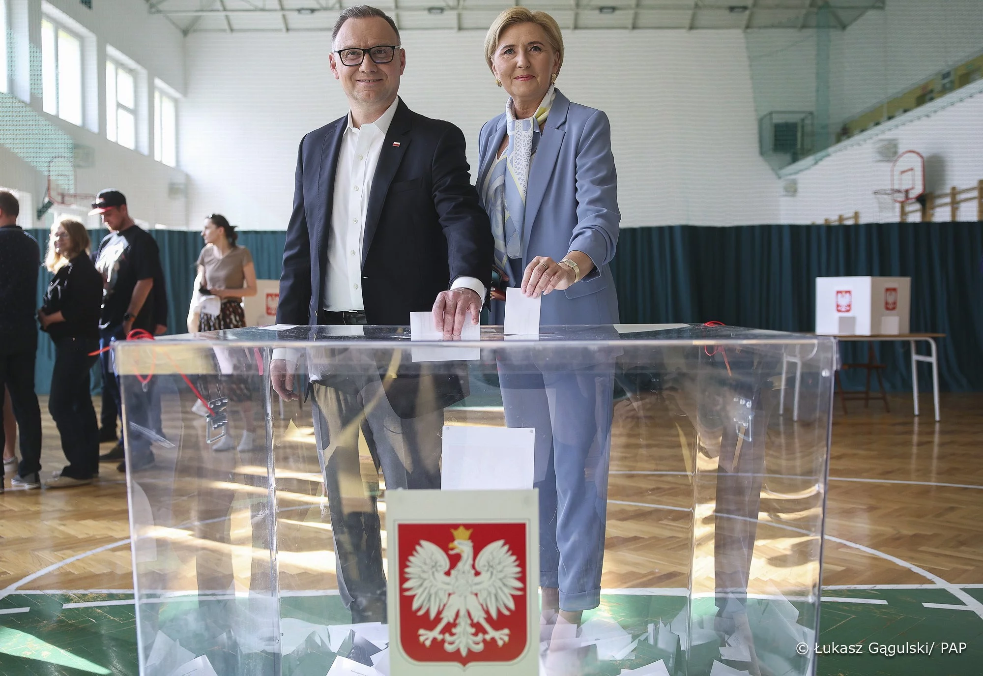 Para prezydencka oddała głos w wyborach. "Jeszcze raz bardzo mocno apeluję"