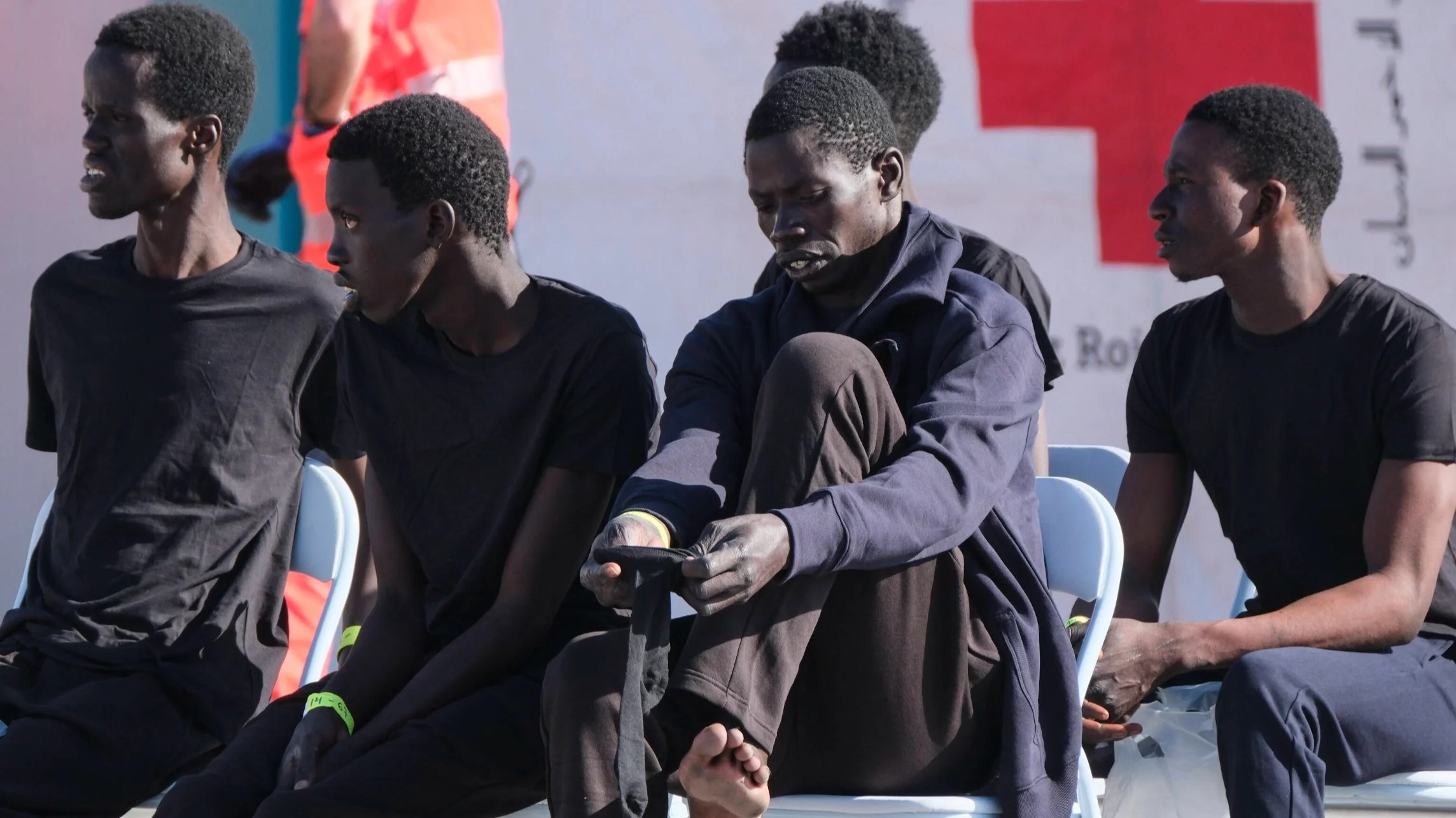 Nielegalni imigranci wpuszczeni do Europy