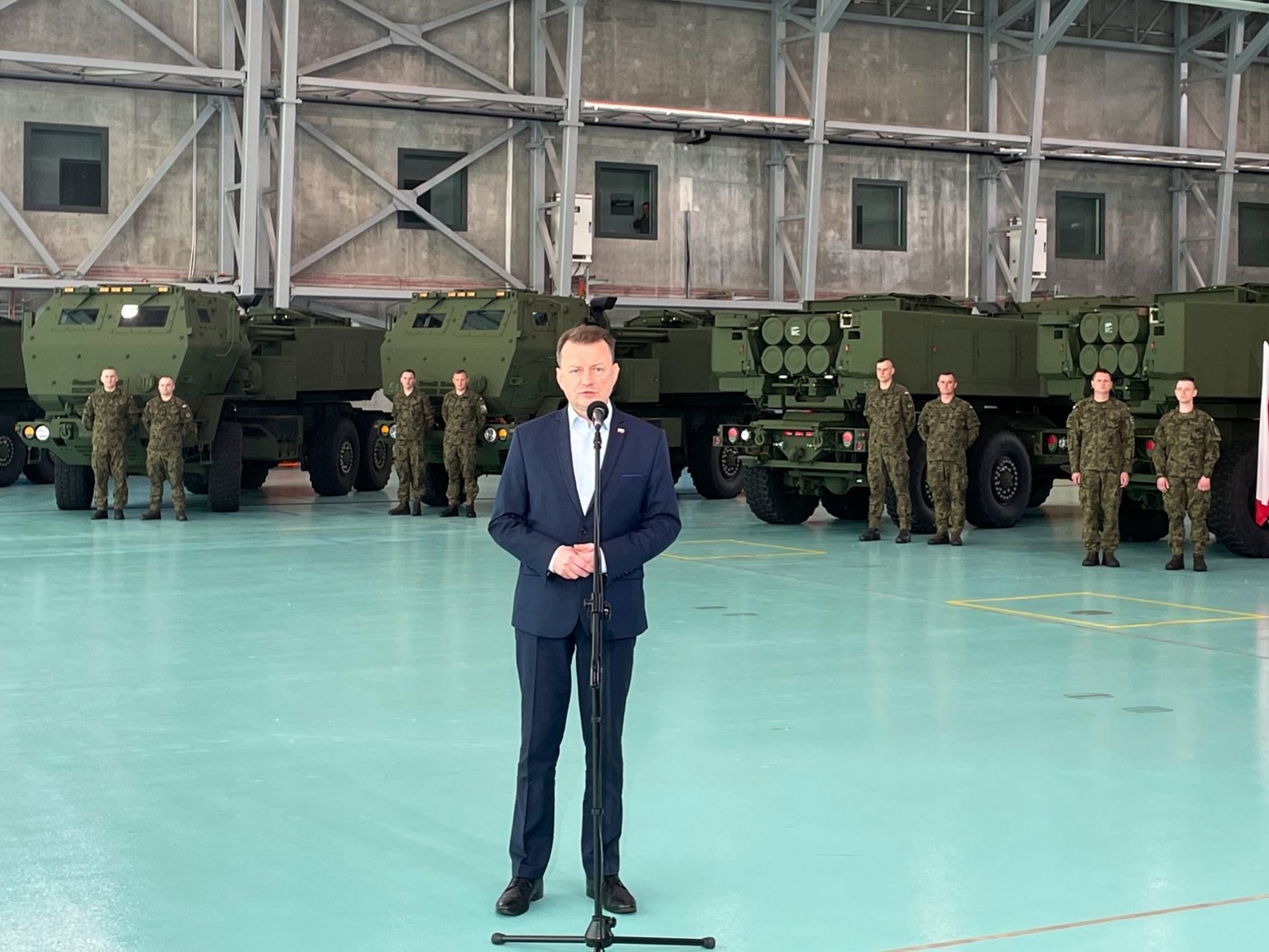 Wicepremier, szef MON Mariusz Błaszczak