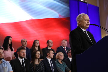 Wystąpienie gościa konwencji - prezesa Prawa i Sprawiedliwości Jarosława Kaczyńskiego, podczas konwencji Solidarnej Polski