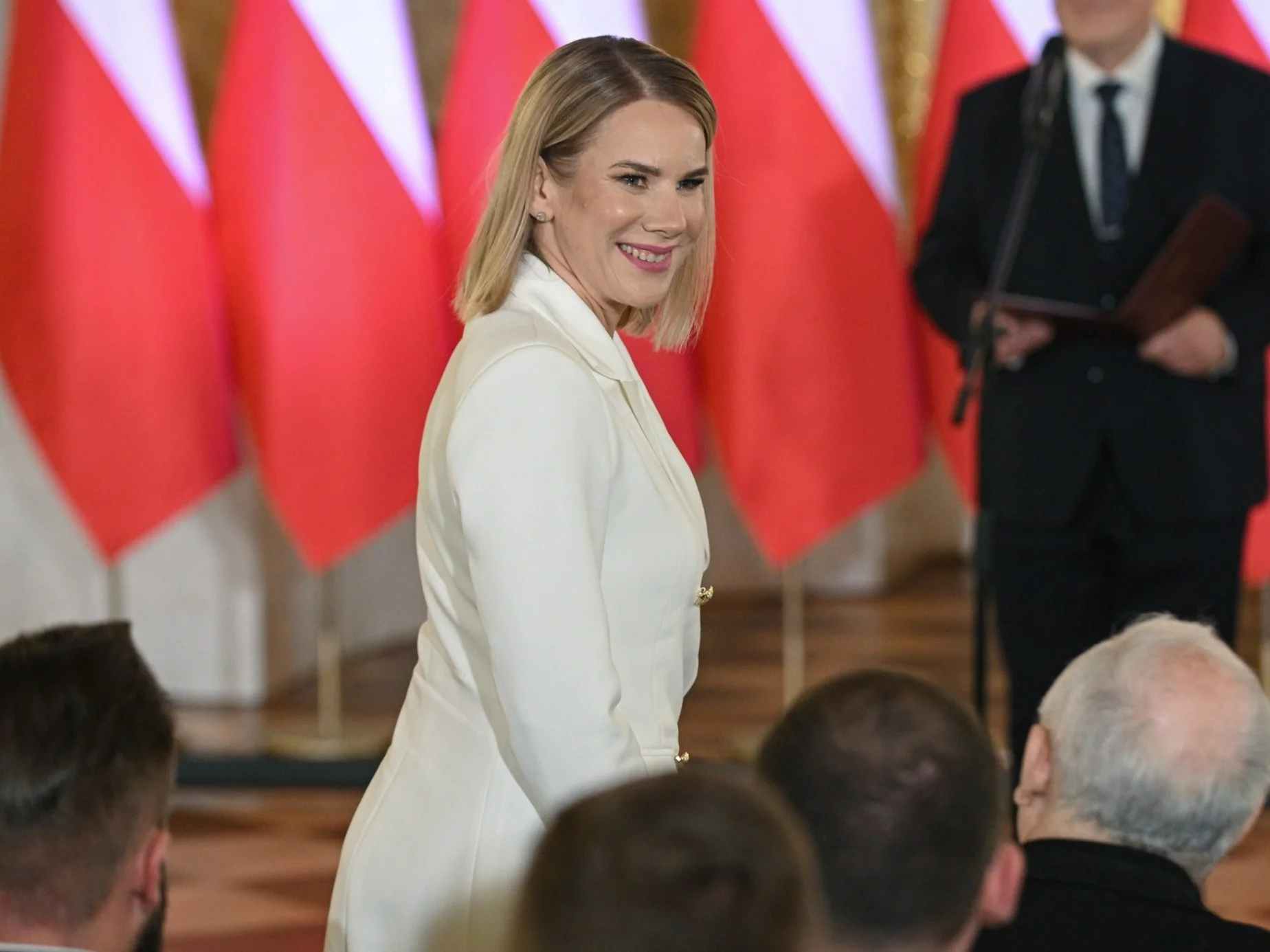 Challenges for Nawrocka. Poles indicated their expectations