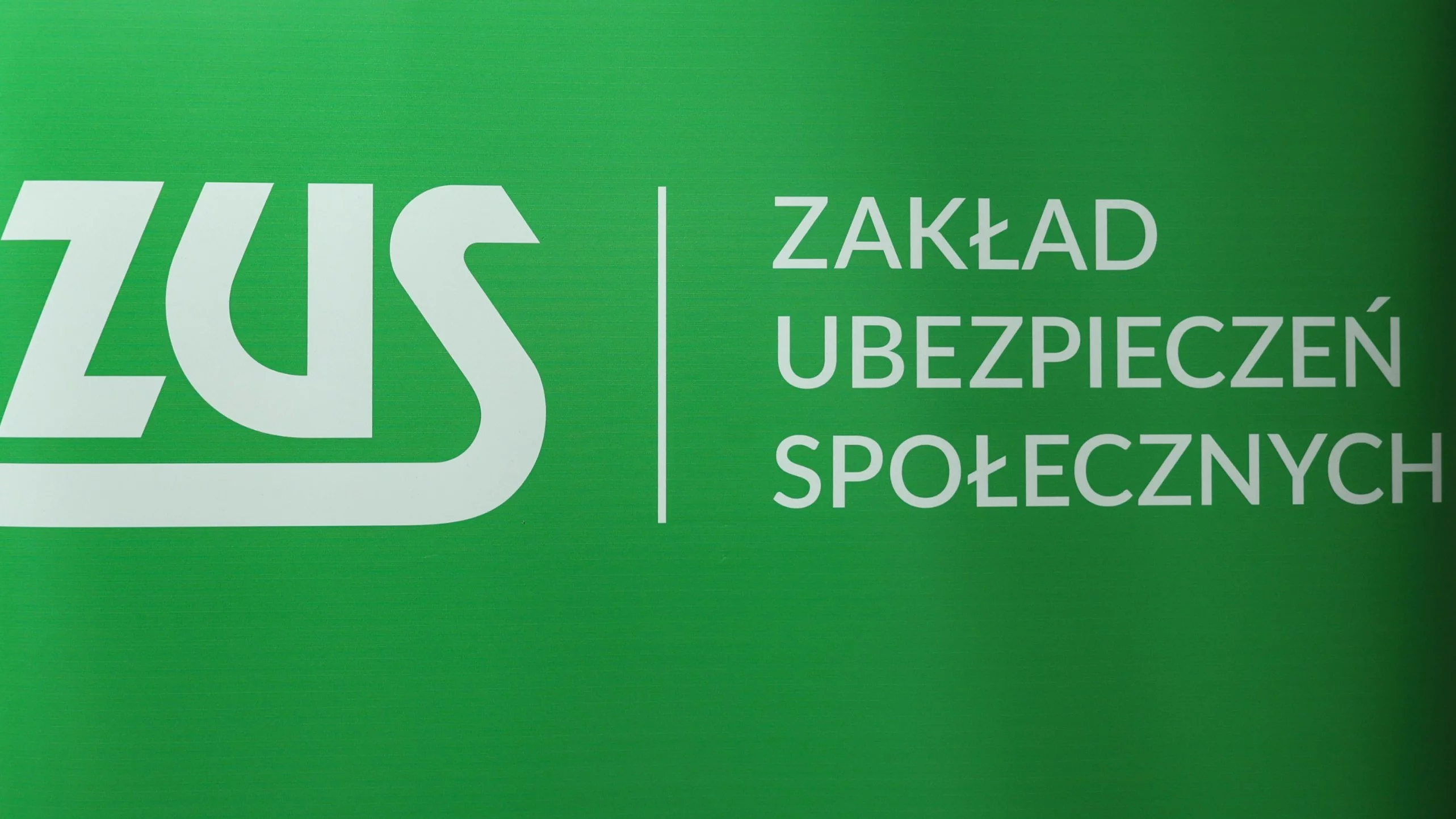 Logo ZUS, zdjęcie ilustracyjne