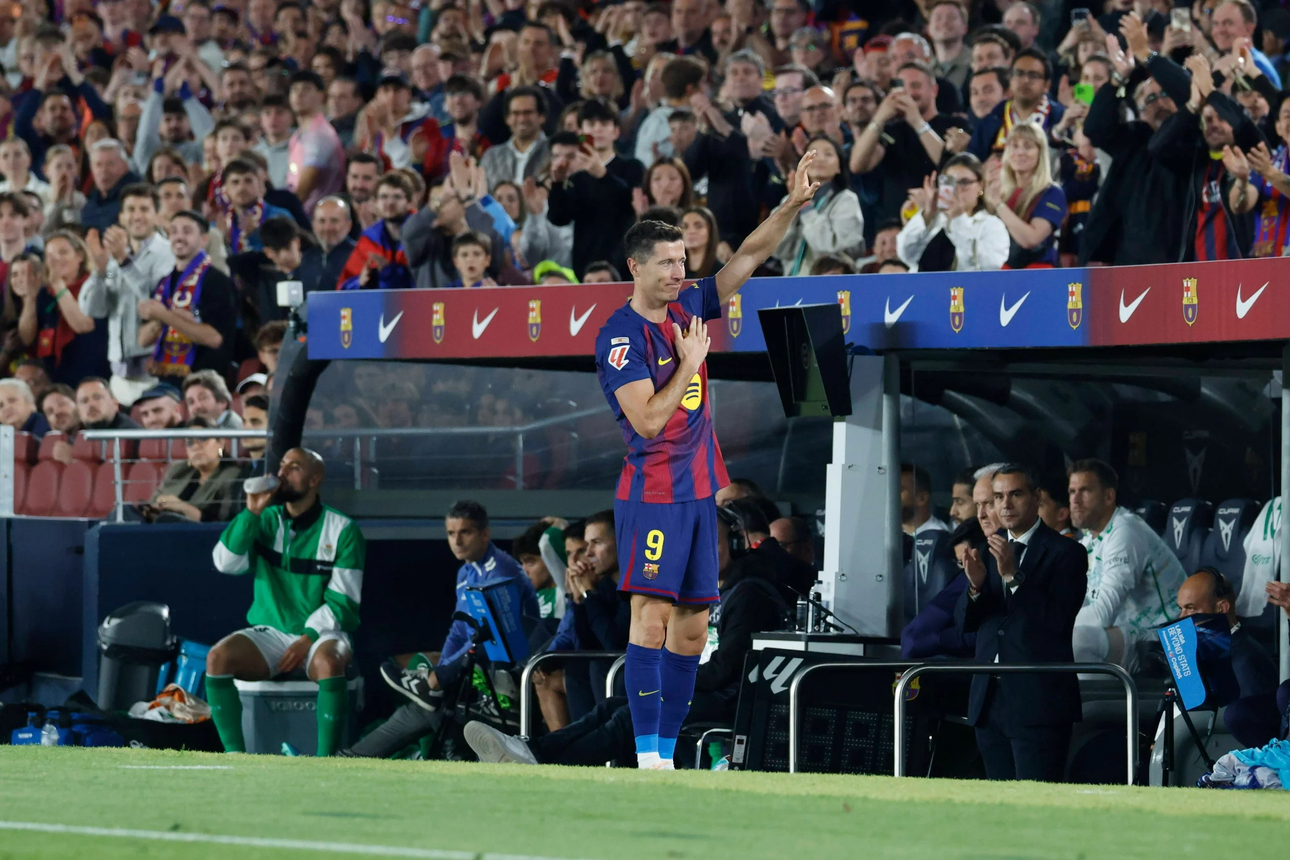 Robert Lewandowski pożegnał się na Camp Nou z klubem FC Barcelona