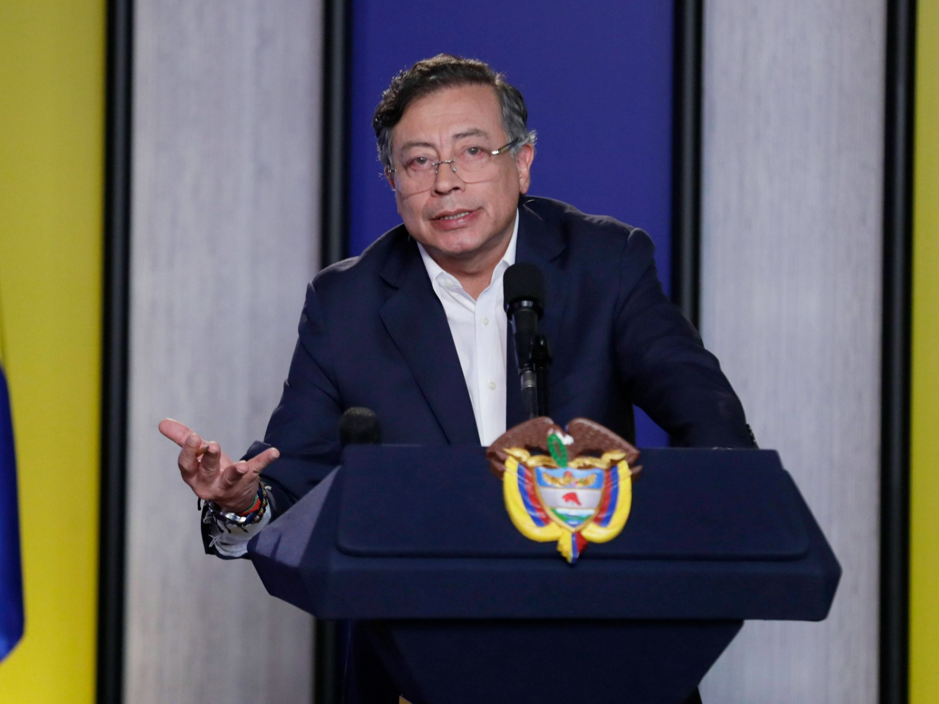 "You will alert the world." Urgent appeal from the president of Colombia