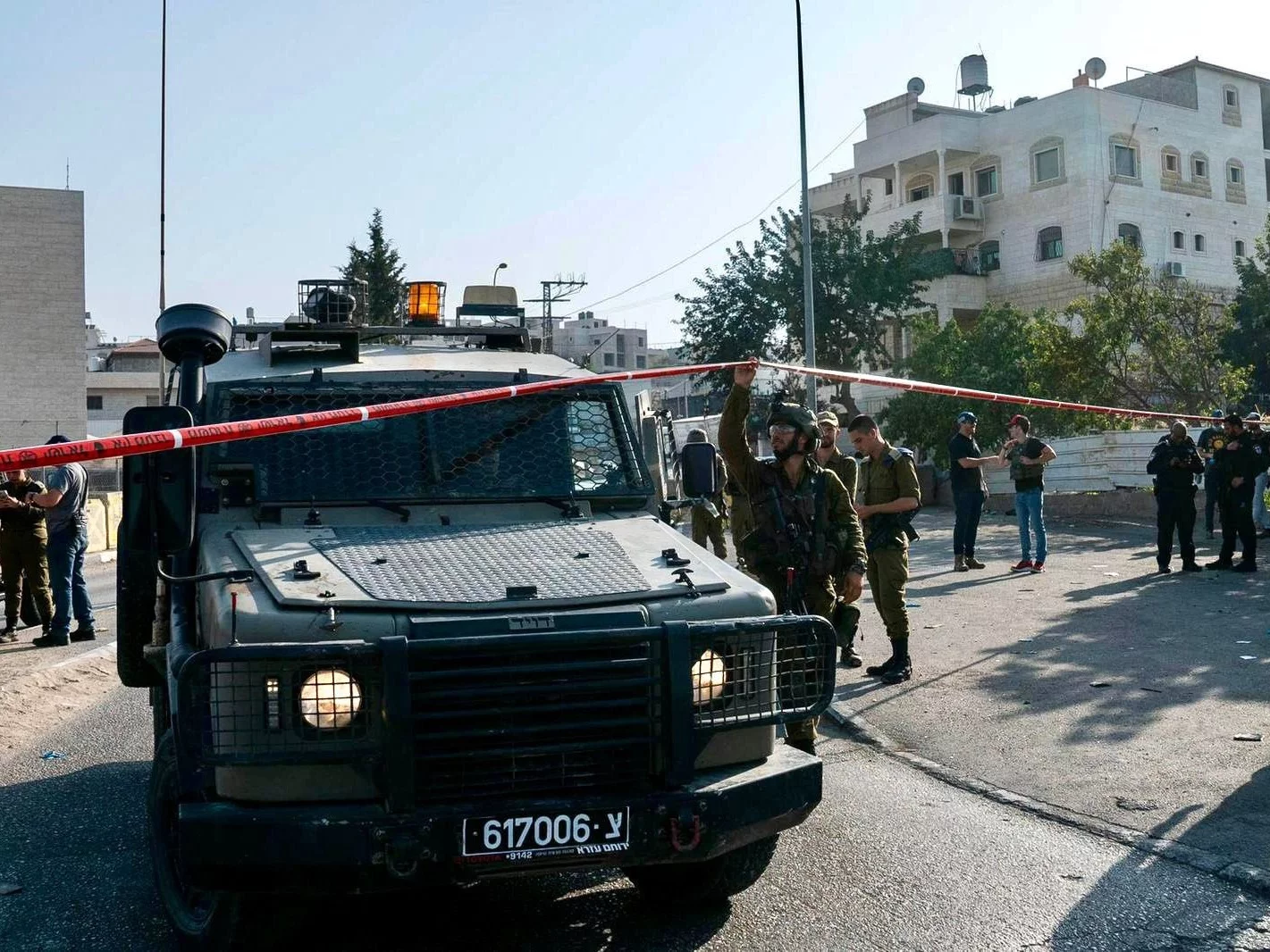 Izraelscy żołnierze w Hebronie na Zachodnim Brzegu