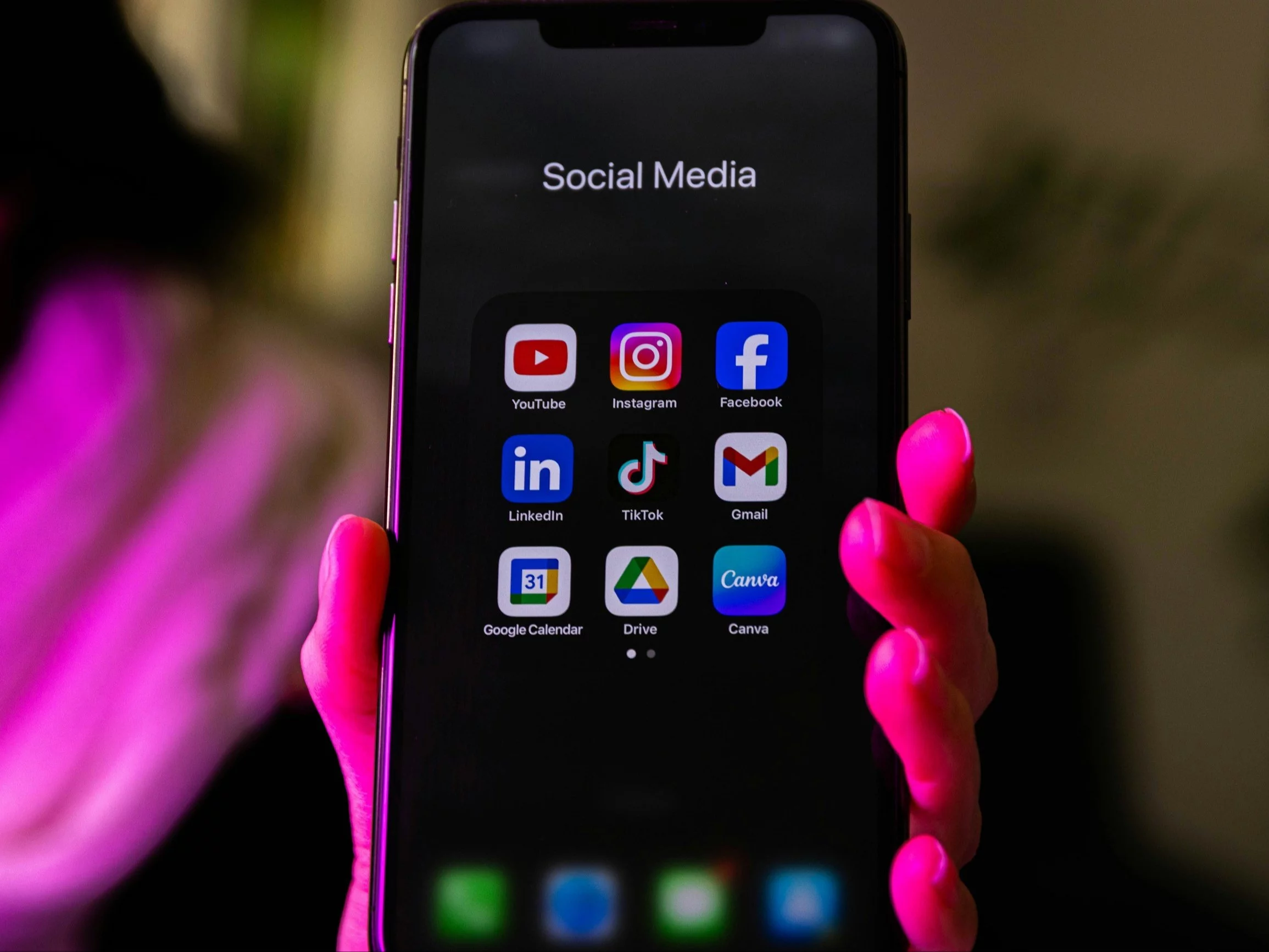 Zakaz social mediów dla dzieci? Kolejny sondaż