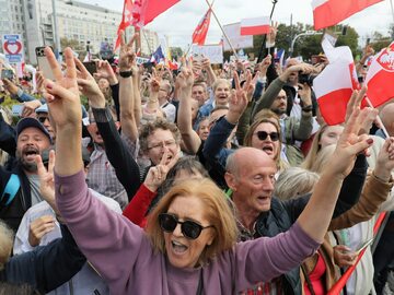 Zakończenie, zorganizowanego przez Koalicję Obywatelską, "Marszu Miliona Serc"