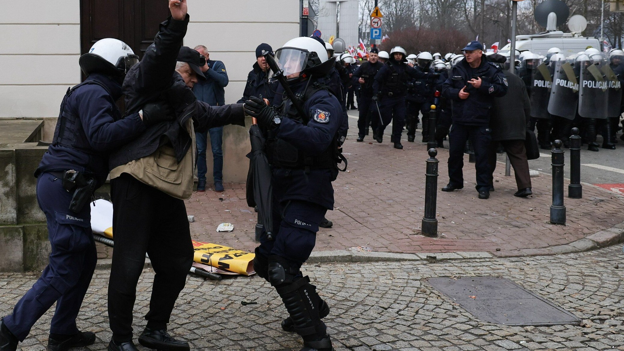 Warszawa. Policja użyła siły wobec protestujących rolników