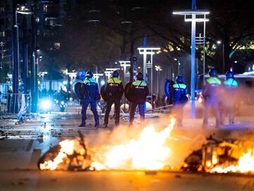 Zamieszki w Rotterdamie