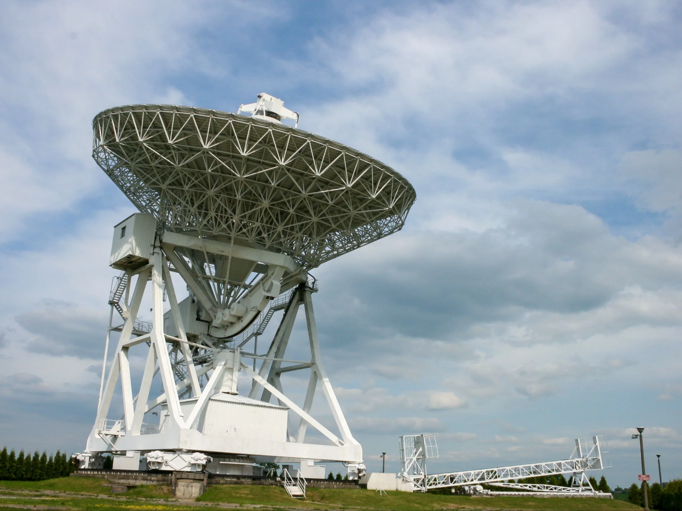 Radioteleskop RT4 w Piwnicach koło Torunia