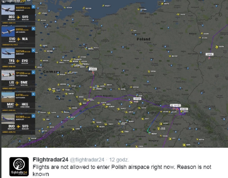 W serwisie flightradar24 pojawił się wpis, że z nieznanych przyczyn przestrzeń powietrzna nad Polską została zamknięta.