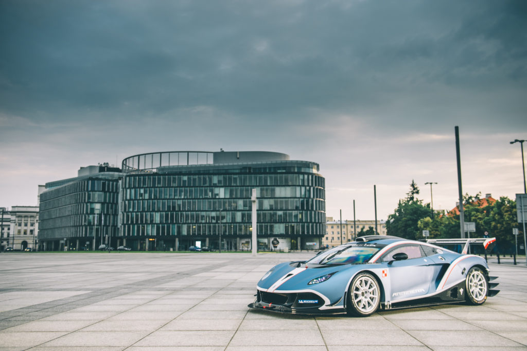 Arrinera Hussarya GT,