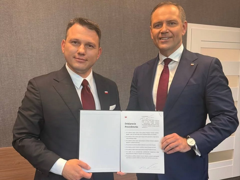 Sławomir Mentzen, Karol Nawrocki po podpisaniu deklaracji toruńskiej