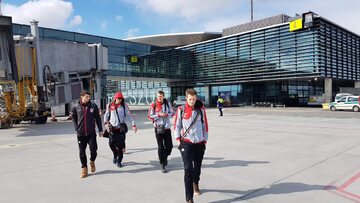 Zawodnicy  Asseco Resovia na lotnisku w Lublinie