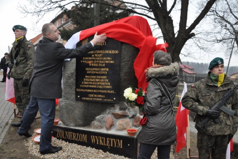 Pomnik Żołnierzy Wyklętych w Wydminach na Mazurach