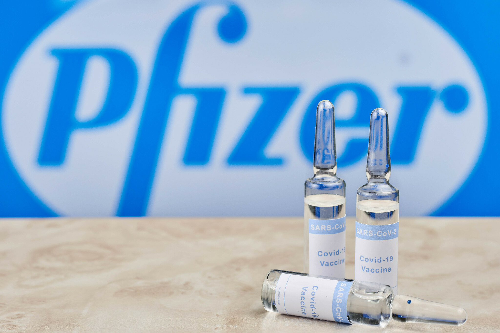 Polska sprzedała Australii milion szczepionek Pfizera - Vimarsana News