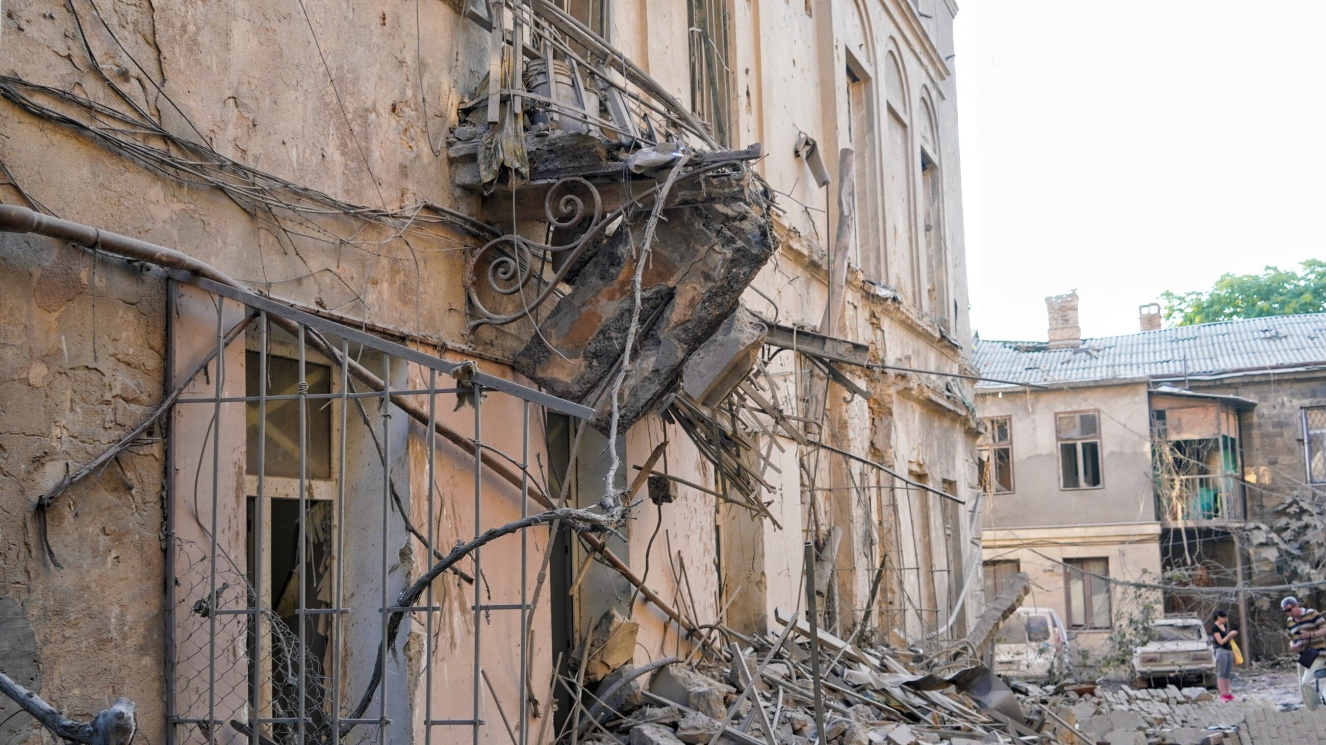 Ukraina, 23.07.2023. Zniszczenia po rosyjskim ataku w śródmieściu Odessy