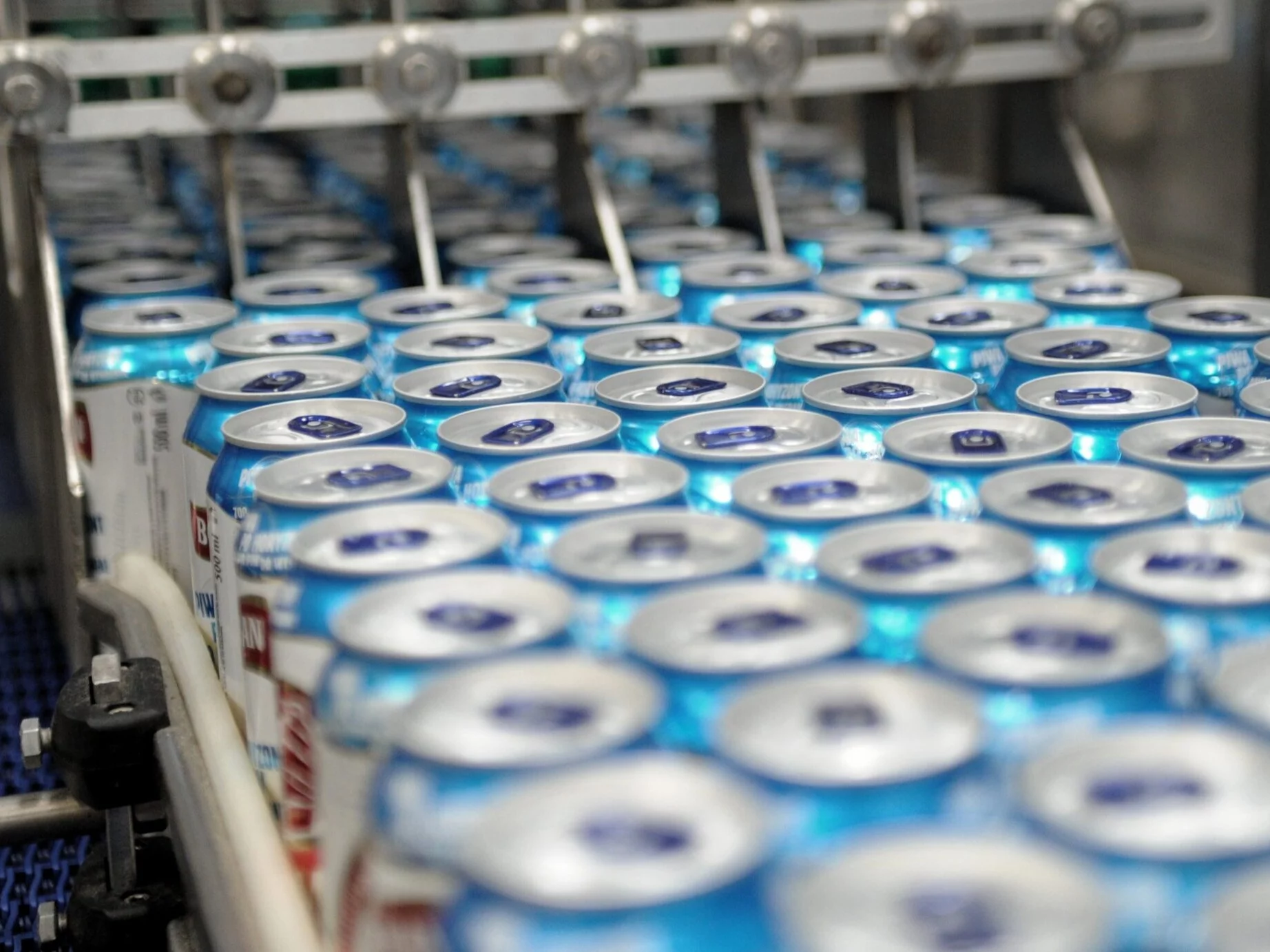 "Zerówki" ograniczają konsumpcję alkoholu. "To dobra alternatywa"